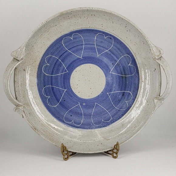 Stoneware Artisan Ceramic Blue Cream Hearts Bowl Dish Signed w/handles - Picture 1 of 3